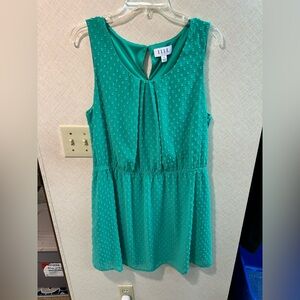 Women’s Size 16 Green Sleeveless Dress by Elle.